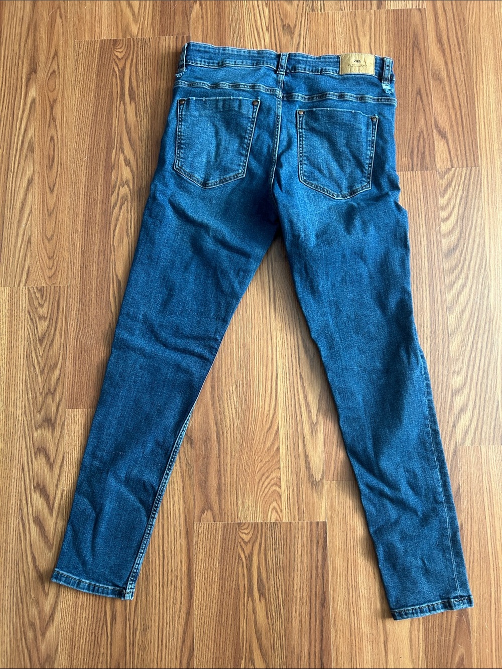 Zara Women’s Skinny Jeans in Deep Blue Denim